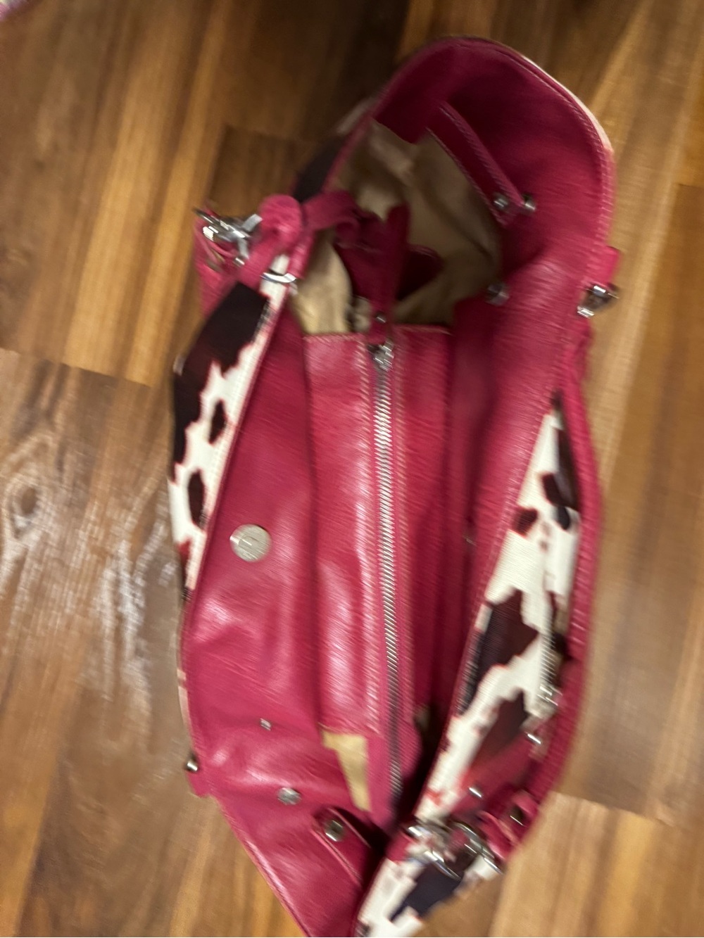 Vintage Red and Black Cow Print Shoulder Bag - Picture 3 of 10